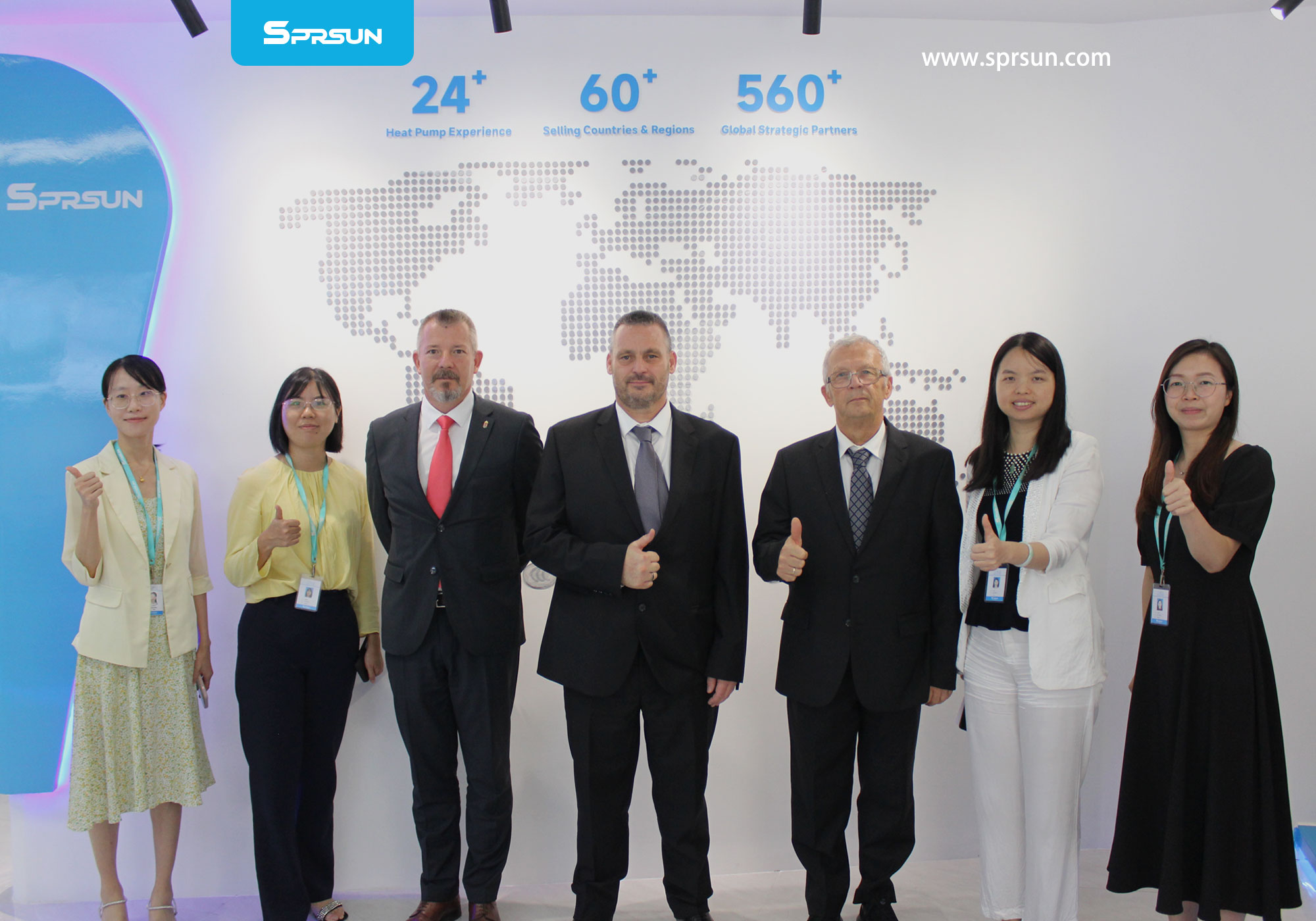 SPRSUN accelera la localizzazione globale, firmando un accordo di distribuzione ungherese con Ket Kor Kft