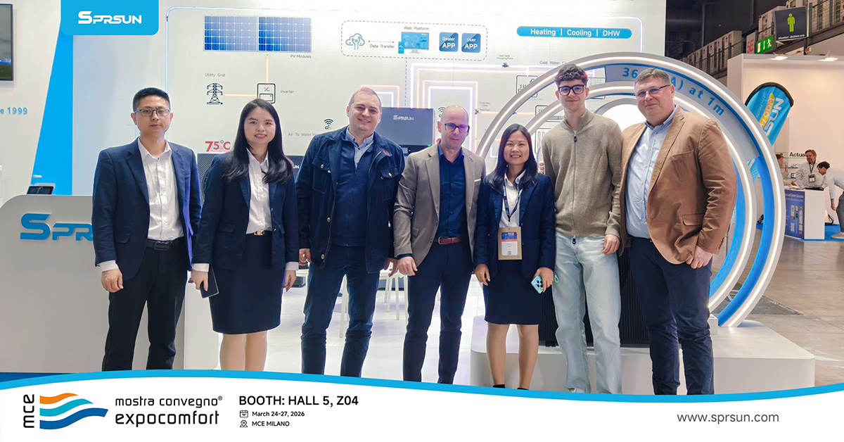 SPRSUN Team che comunica con i partner globali