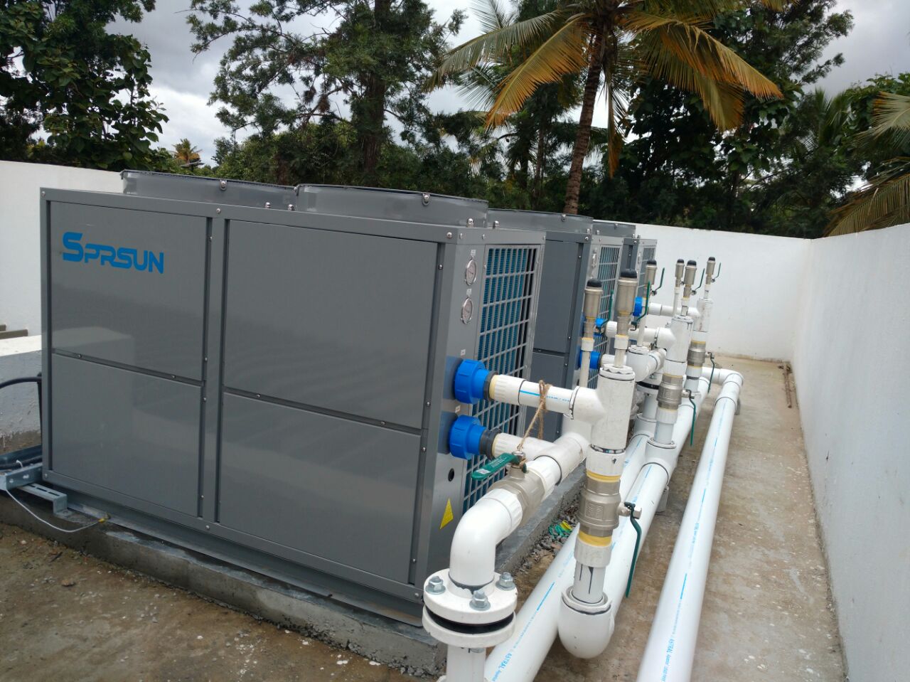 Pompa di calore per acqua calda